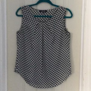 Nine West sleeveless blouse